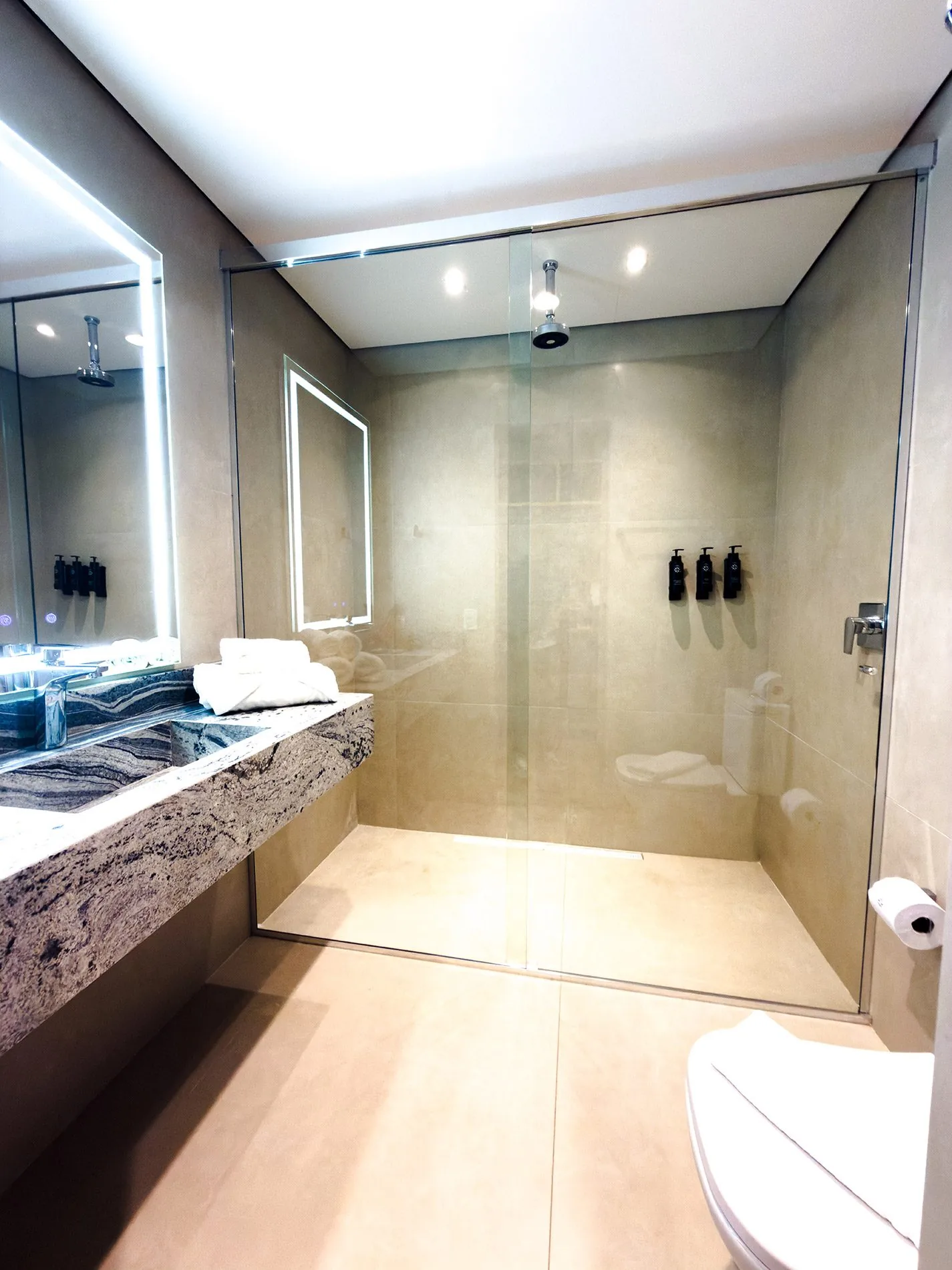 Quarto Duplo com Piscina – foto 9